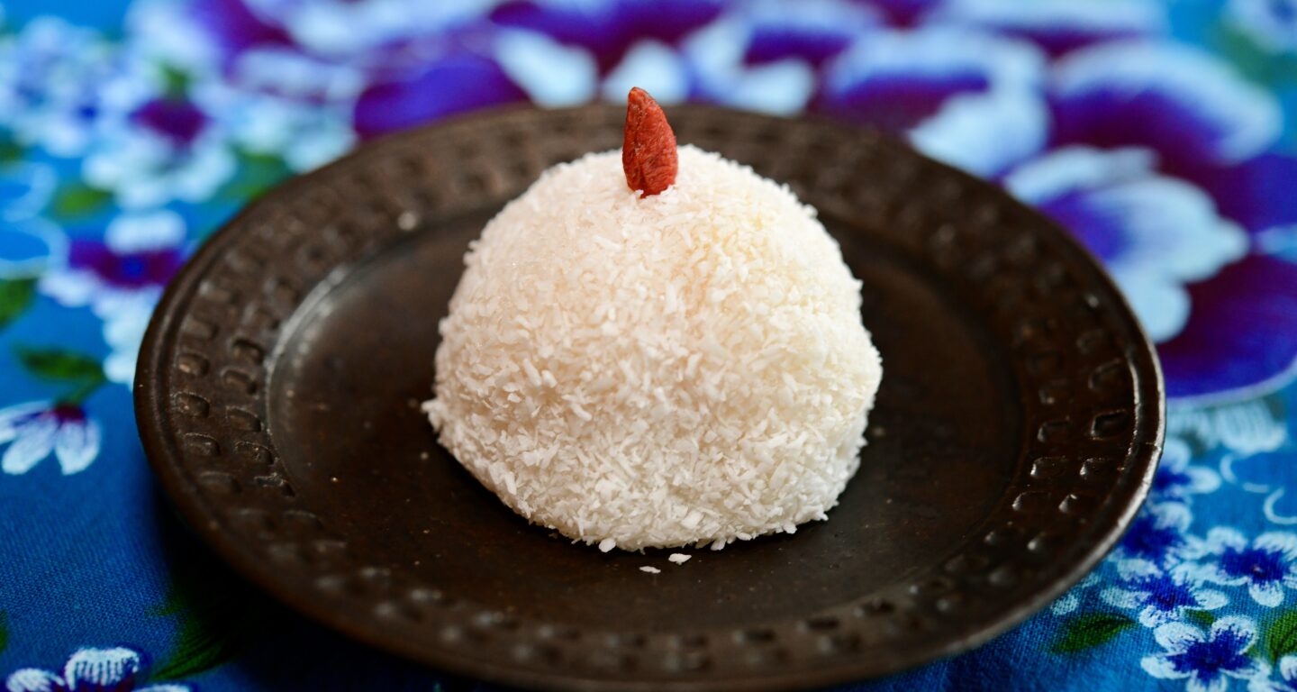 ココナッツ緑豆大福